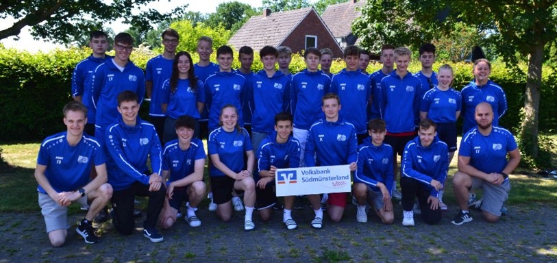 B-Jugend auf Mannschaftsfahrt zum Alfsee Dank Zuschuss der Volksbank und Fahrzeuggestellung von Ralf Mertmann